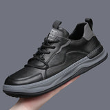 Leren schoenen op hoge zool