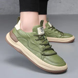 Leren schoenen op hoge zool
